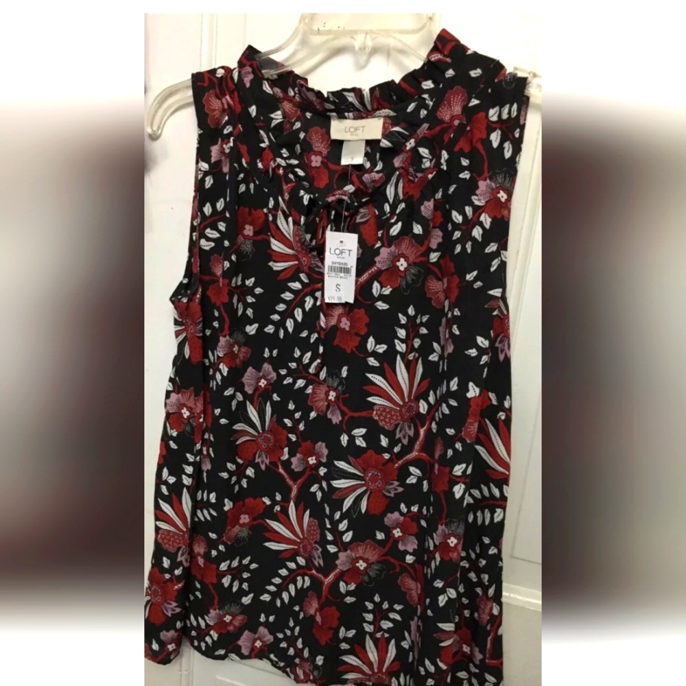Women's light weight blouse from The Loft, size sm